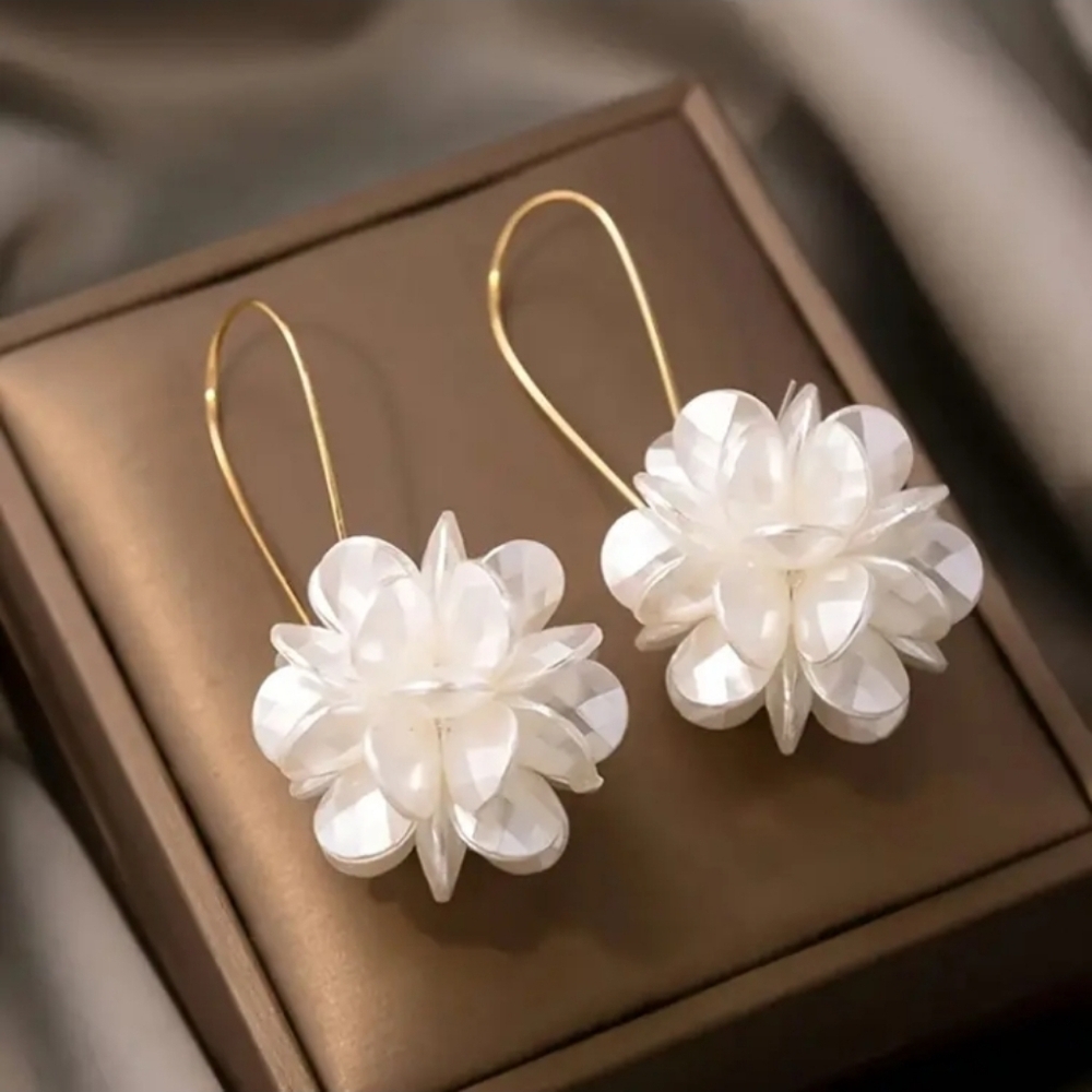 Elegant Pearl Floral Drop Earrings